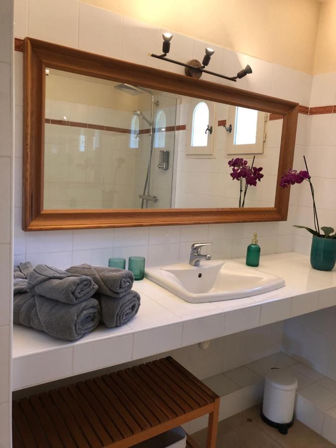 Le Nid Des Corbieres Bed & Breakfast Bizanet Exterior photo