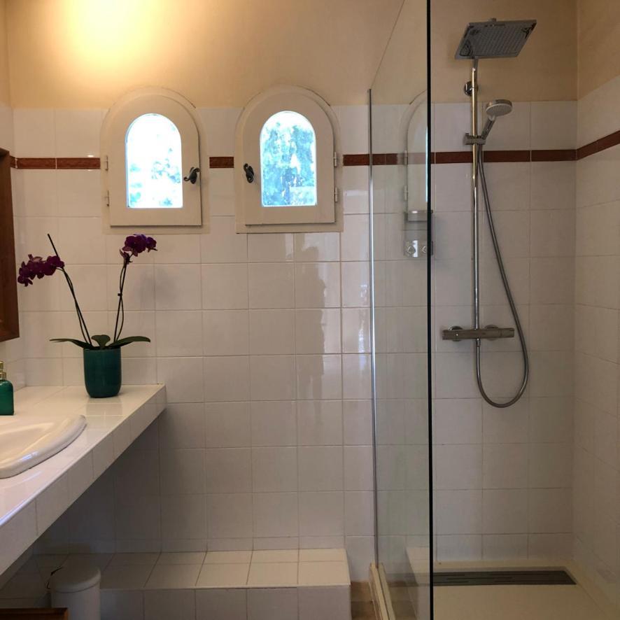 Le Nid Des Corbieres Bed & Breakfast Bizanet Exterior photo