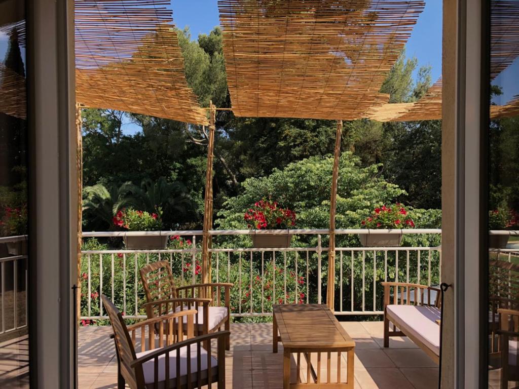 Le Nid Des Corbieres Bed & Breakfast Bizanet Exterior photo